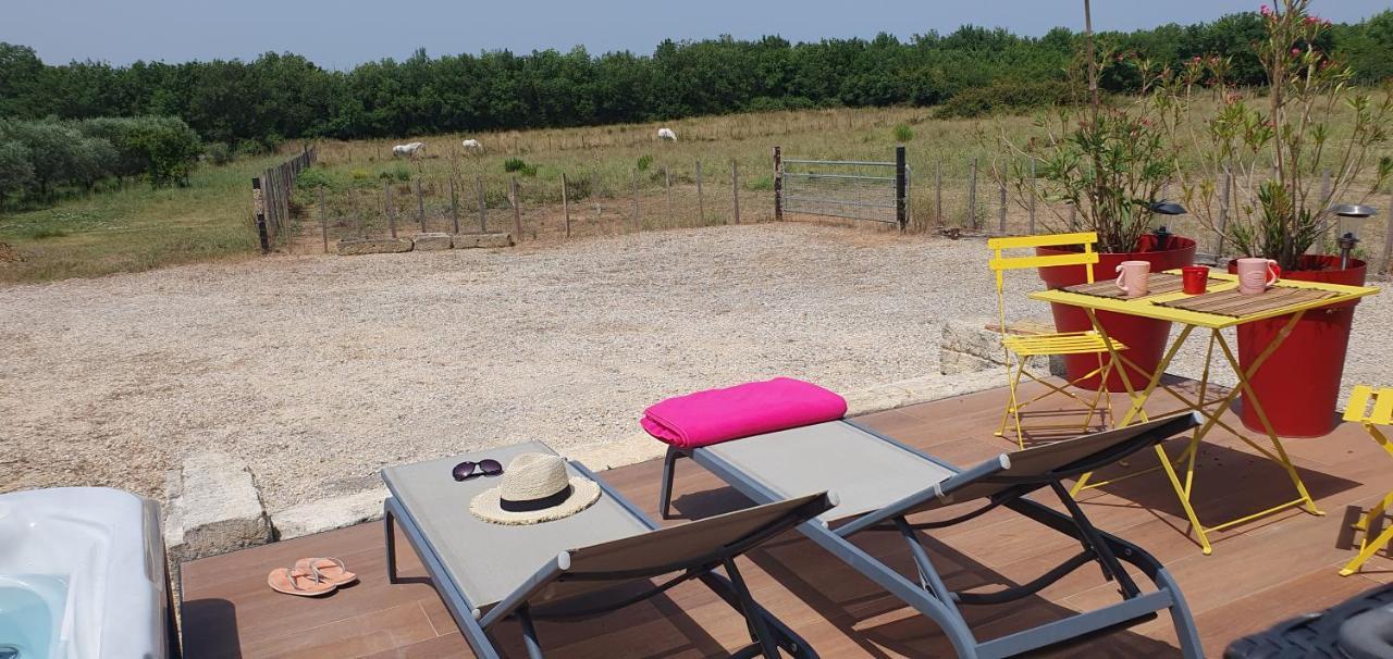 Les Bonbonnettes Bed & Breakfast Le Cailar Exterior foto